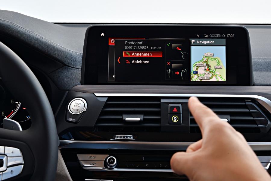 Детали интерьера BMW X3 xDrive30d xLine (G01) 2017 года  (WW) (фото 156 из 178)